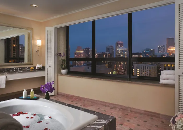 The Ritz-carlton, Hotel